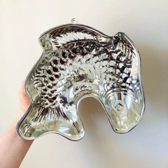 Vintage Silver Koi Fish Mold Nautical Wall Decor Retro Coastal Kitchen Rustic - Picture 7 of 9